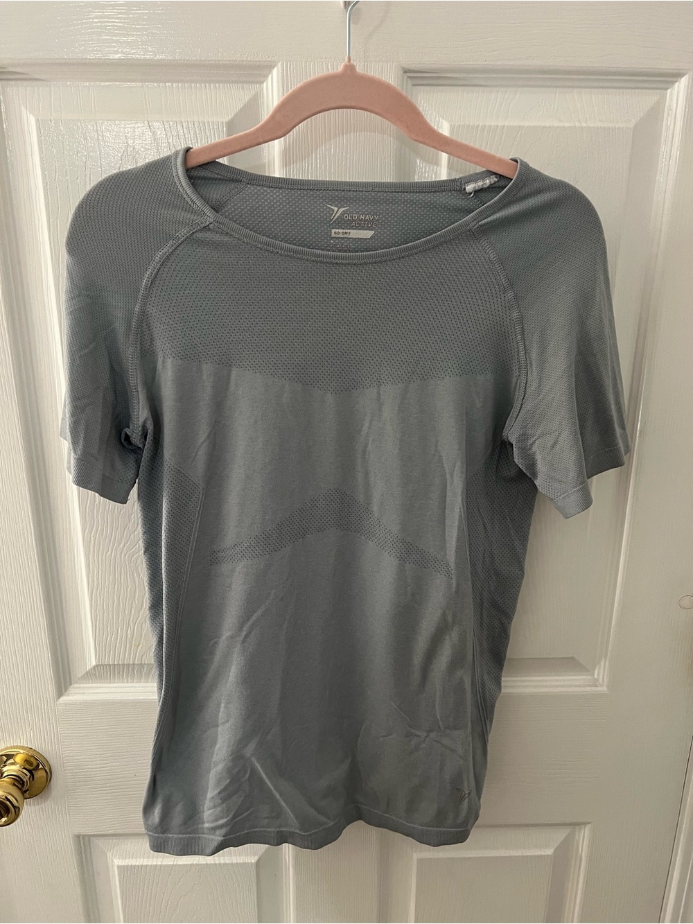 Old Navy Active Fitted Women Short Sleeve Performance Tee - Gray
